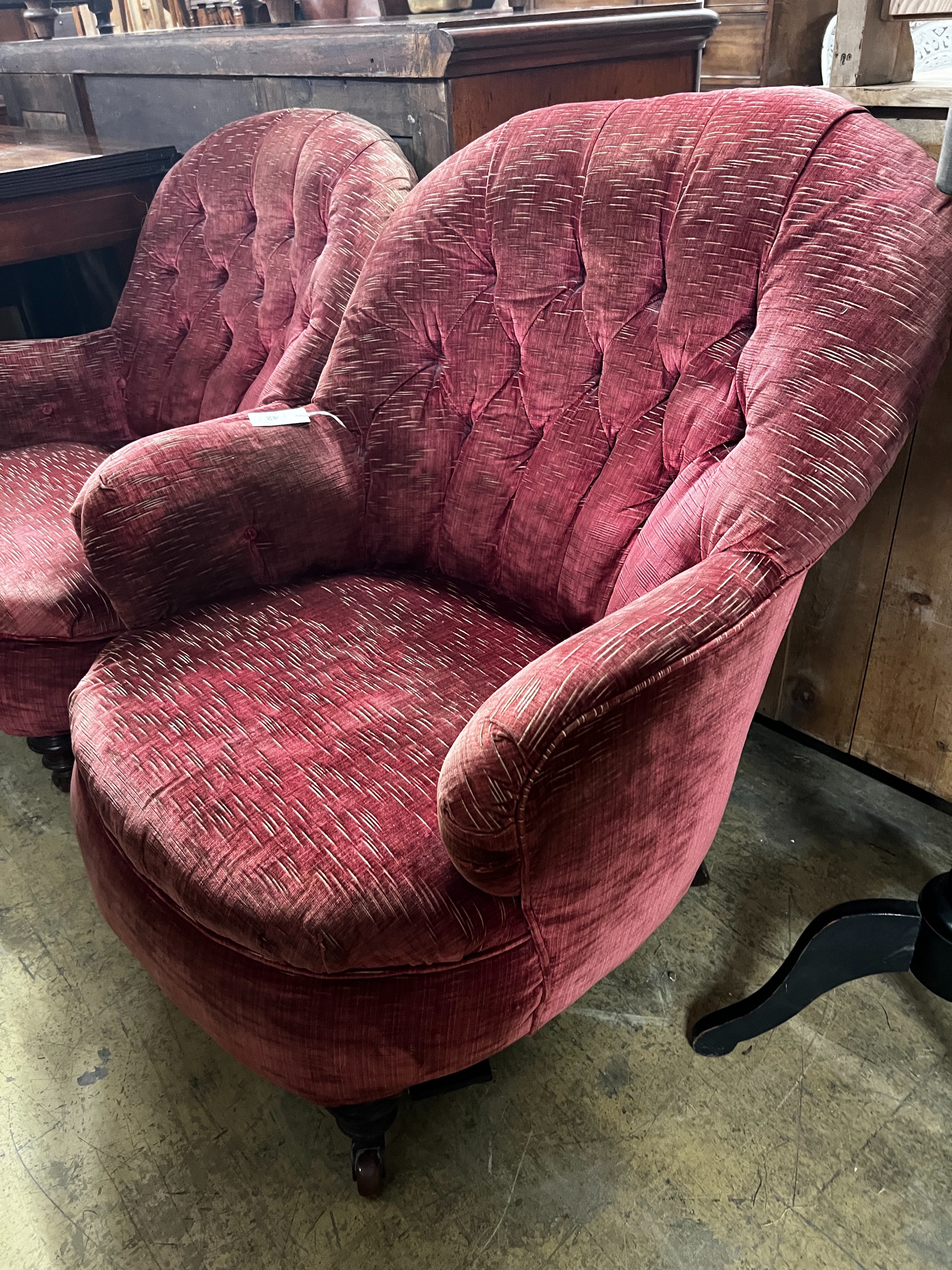 A near pair of Victorian button spoonback armchairs, width 72cm, depth 80cm, height 85cm